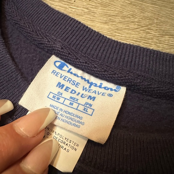 •CHAMPION• SWEATSHIRT - Picture 4 of 4